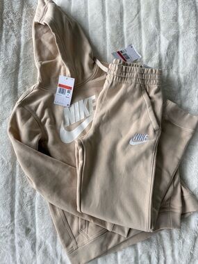 Nike Kids Beige Hooded Sweatshirt & Joggers Set